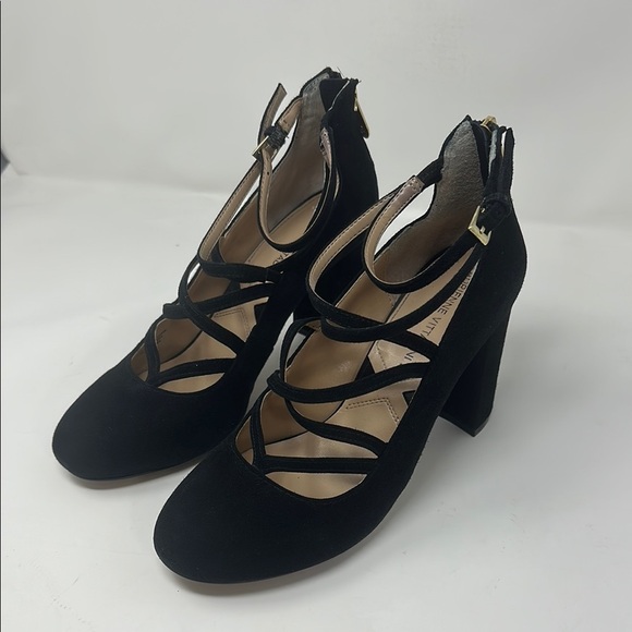 Adrienne Vittadini suede heels size 8 1/2M - Picture 1 of 7